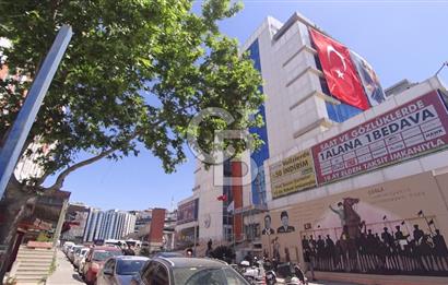 İzmir Çiğli Anadolu Cad. Muhteşem Konumlu Kiralık 28 m² Dükkan