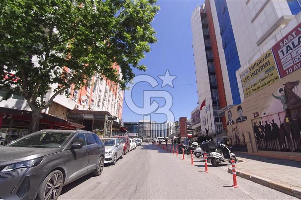 İzmir Çiğli Anadolu Cad. Muhteşem Konumlu Kiralık 28 m² Dükkan