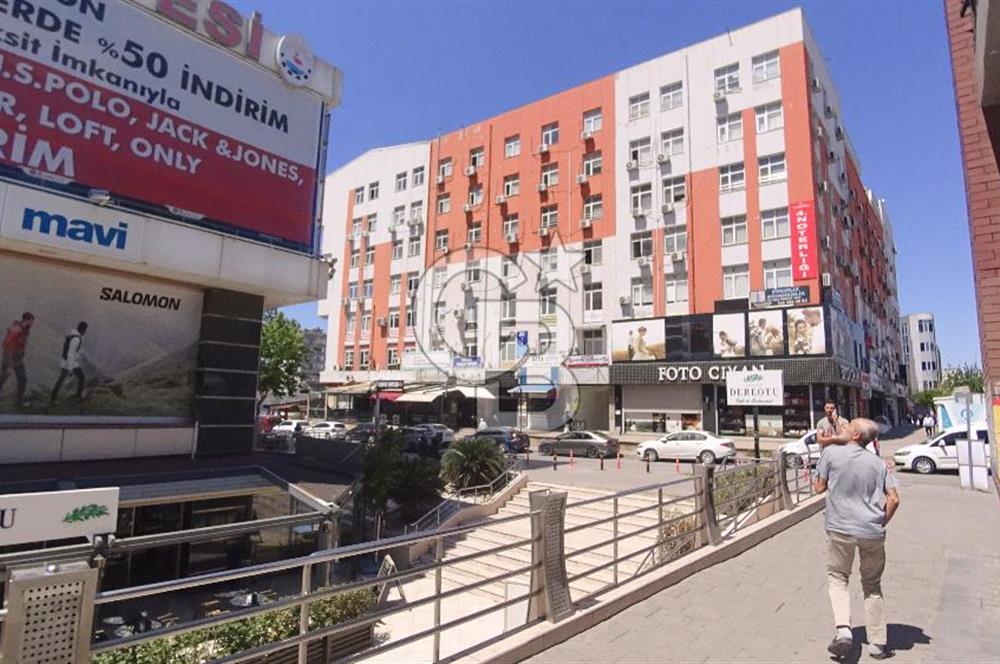 İzmir Çiğli Anadolu Cad. Muhteşem Konumlu Kiralık 28 m² Dükkan