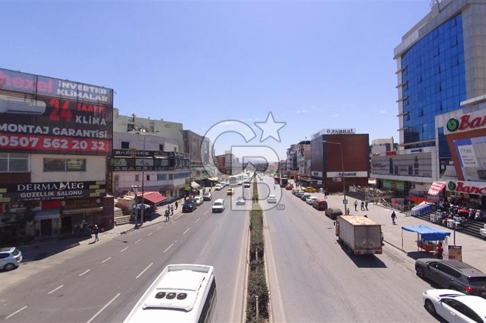 İzmir Çiğli Anadolu Cad. Muhteşem Konumlu Kiralık 28 m² Dükkan