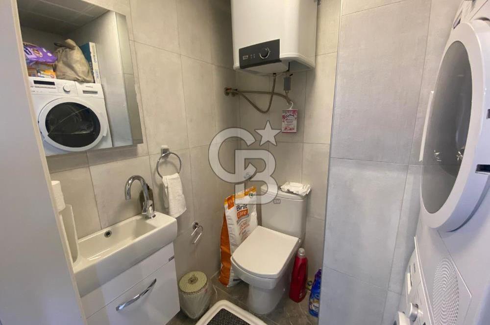 Güzelyalı Mithatpaşa Cad.'de Yenilenmiş Otoparklı Satılık Daire