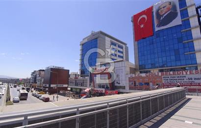 İzmir Çiğli Anadolu Cad. Muhteşem Konumlu Kiralık 28 m² Dükkan