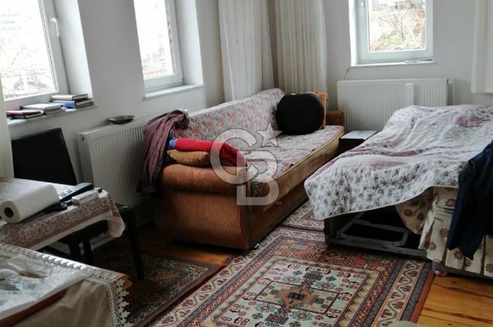 HACIBEKTAŞ MERKEZ'DE GENİŞ BAHÇELİ 2 KATLI MÜSTAKİL EV(2 DAİRE)