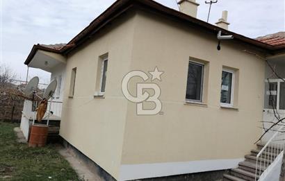 HACIBEKTAŞ MERKEZ'DE GENİŞ BAHÇELİ 2 KATLI MÜSTAKİL EV(2 DAİRE)