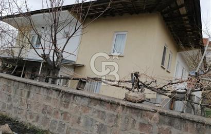 HACIBEKTAŞ MERKEZ'DE GENİŞ BAHÇELİ 2 KATLI MÜSTAKİL EV(2 DAİRE)