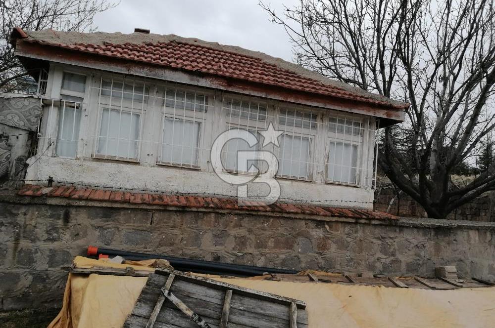 HACIBEKTAŞ MERKEZ'DE GENİŞ BAHÇELİ 2 KATLI MÜSTAKİL EV(2 DAİRE)