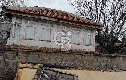 HACIBEKTAŞ MERKEZ'DE GENİŞ BAHÇELİ 2 KATLI MÜSTAKİL EV(2 DAİRE)