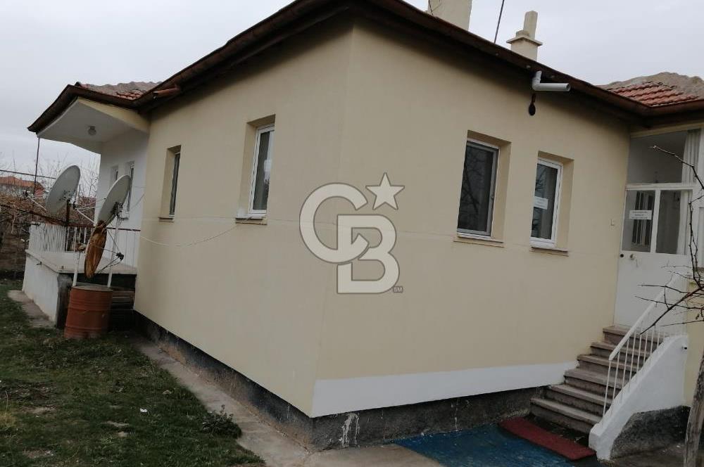 HACIBEKTAŞ MERKEZ'DE GENİŞ BAHÇELİ 2 KATLI MÜSTAKİL EV(2 DAİRE)