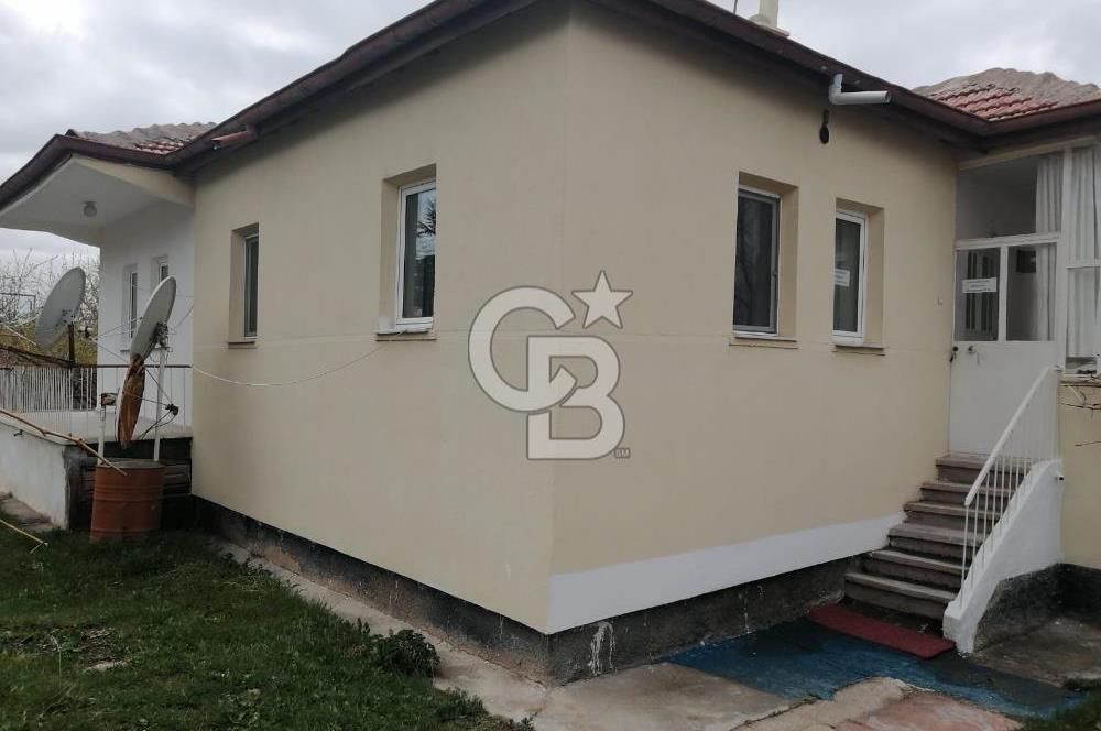 HACIBEKTAŞ MERKEZ'DE GENİŞ BAHÇELİ 2 KATLI MÜSTAKİL EV(2 DAİRE)