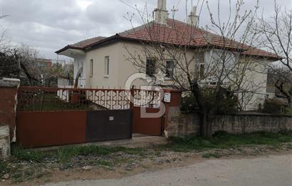 HACIBEKTAŞ MERKEZ'DE GENİŞ BAHÇELİ 2 KATLI MÜSTAKİL EV(2 DAİRE)