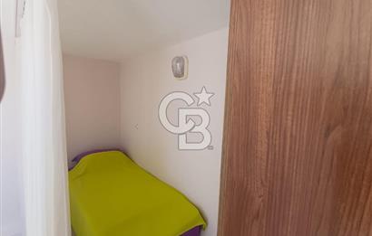 ÇanakkaleAyvacık Mıhlı'da Denize Sıfır Havuzlu Tripleks Villa