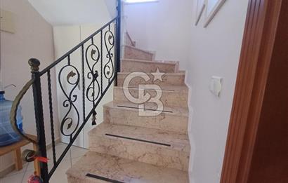 ÇanakkaleAyvacık Mıhlı'da Denize Sıfır Havuzlu Tripleks Villa