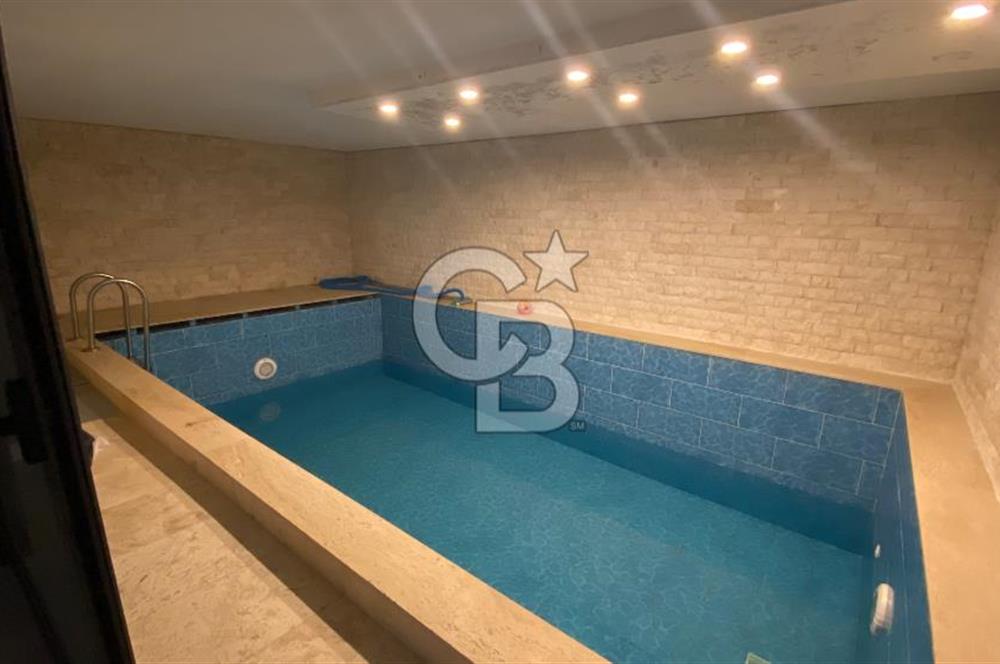 Çiğli Aydınlıkevler  Mah. 4+1 Havuzlu Villa 