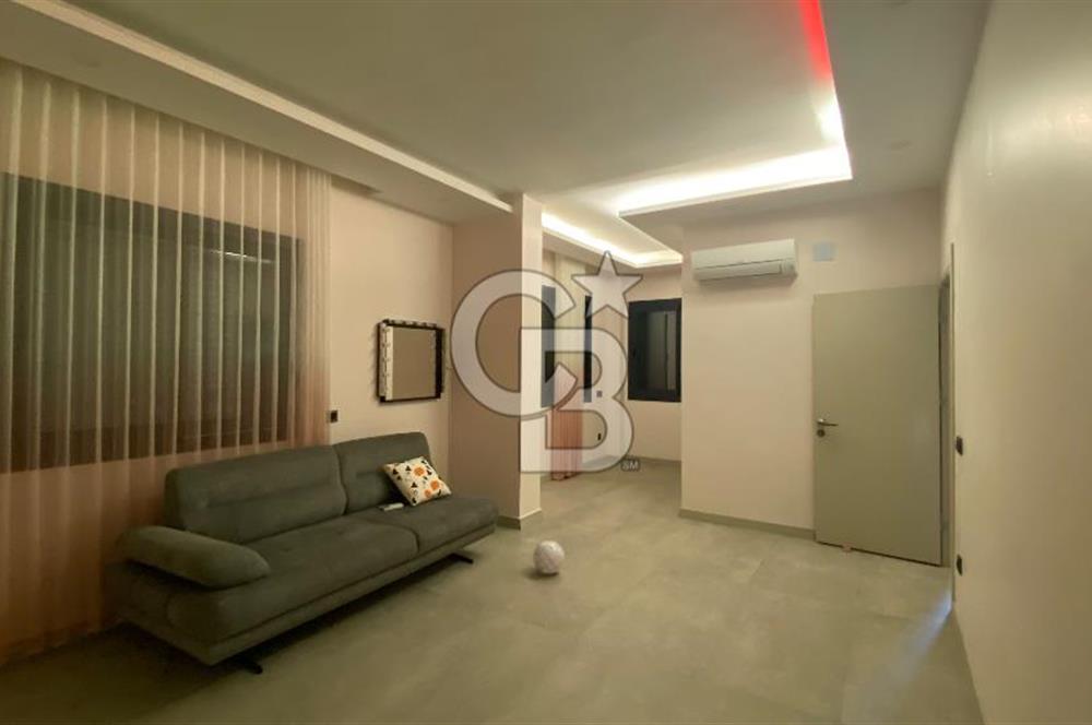 Çiğli Aydınlıkevler  Mah. 4+1 Havuzlu Villa 
