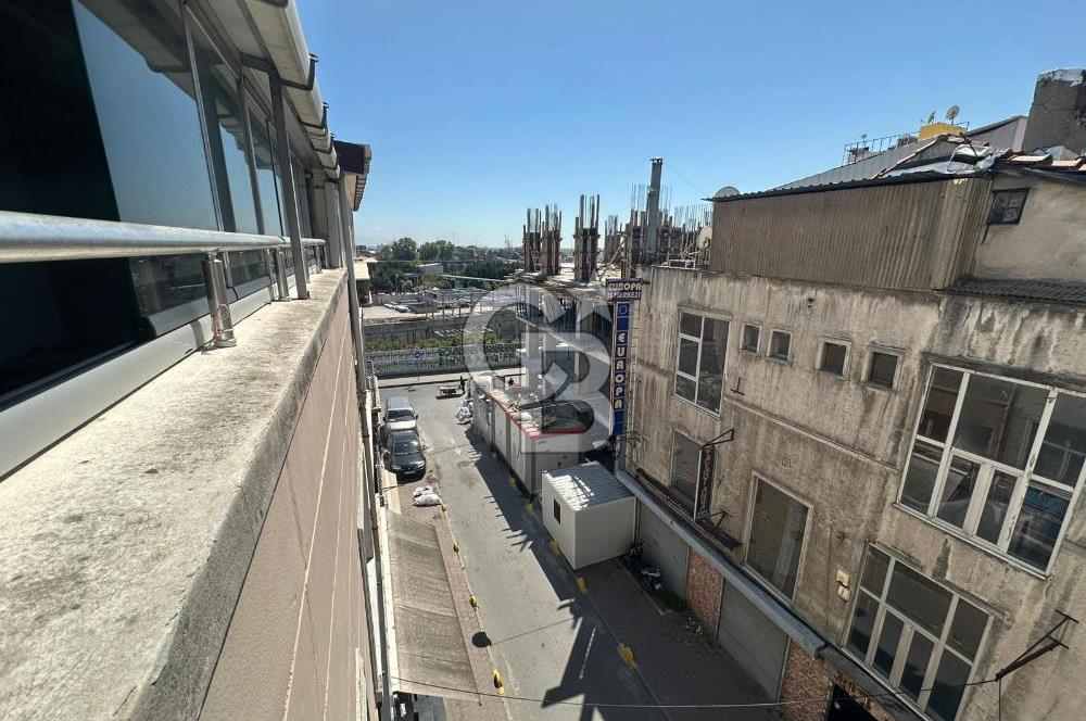 Yenikapı'da Kiralık Ofis, Metro ve Marmaray'a 100 mt. Mesafede