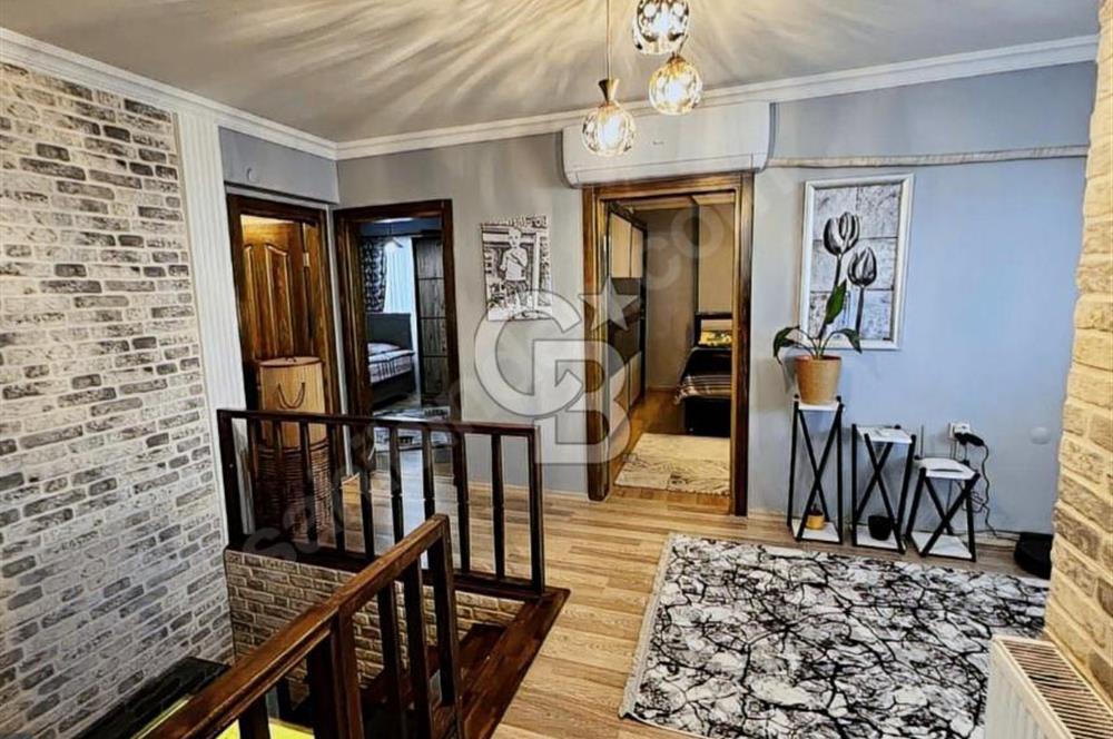 Ayvalık Sarımsaklı' da 4+2 Satılık Dubleks Daire