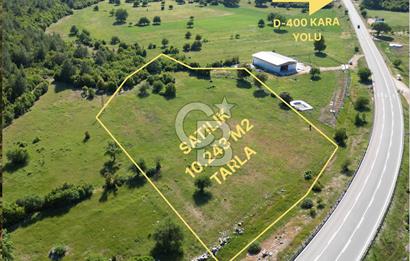 ANTALYA KAŞ SARILARDA D-400 KARA YOLU KENARINDA SATILIK TARLA