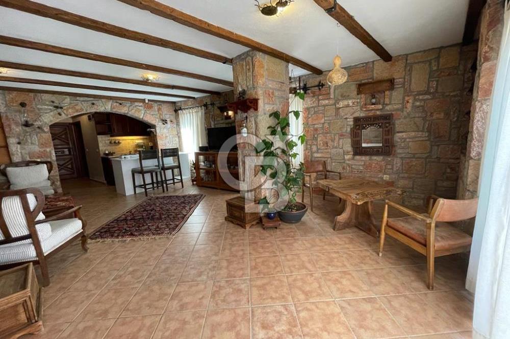 Yzlık Kiralık 1+1 Havuzlu Full Manzaralı Taş Ev 