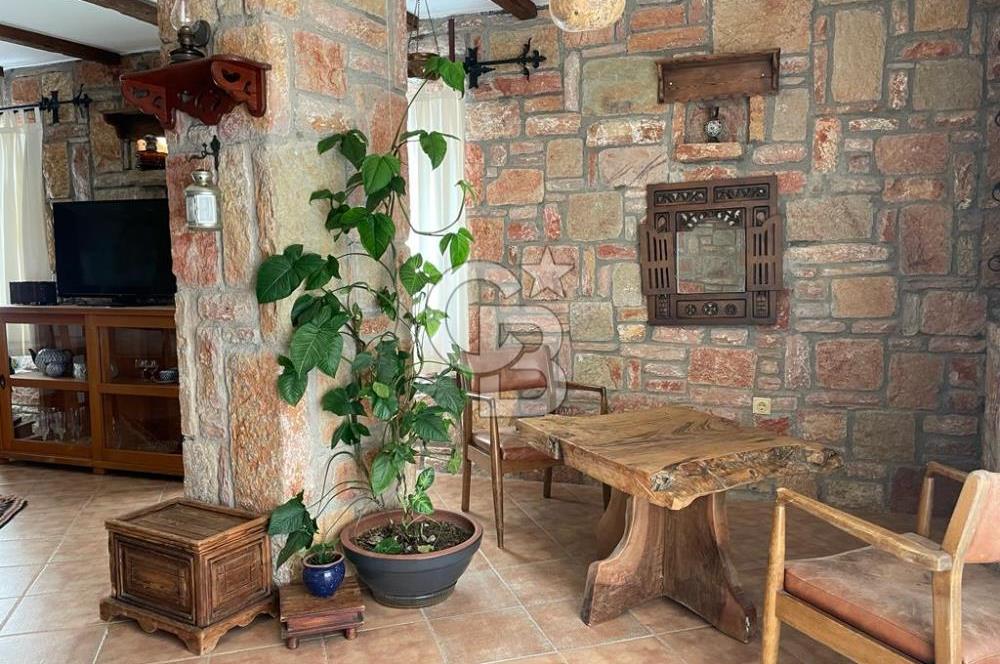 Yzlık Kiralık 1+1 Havuzlu Full Manzaralı Taş Ev 