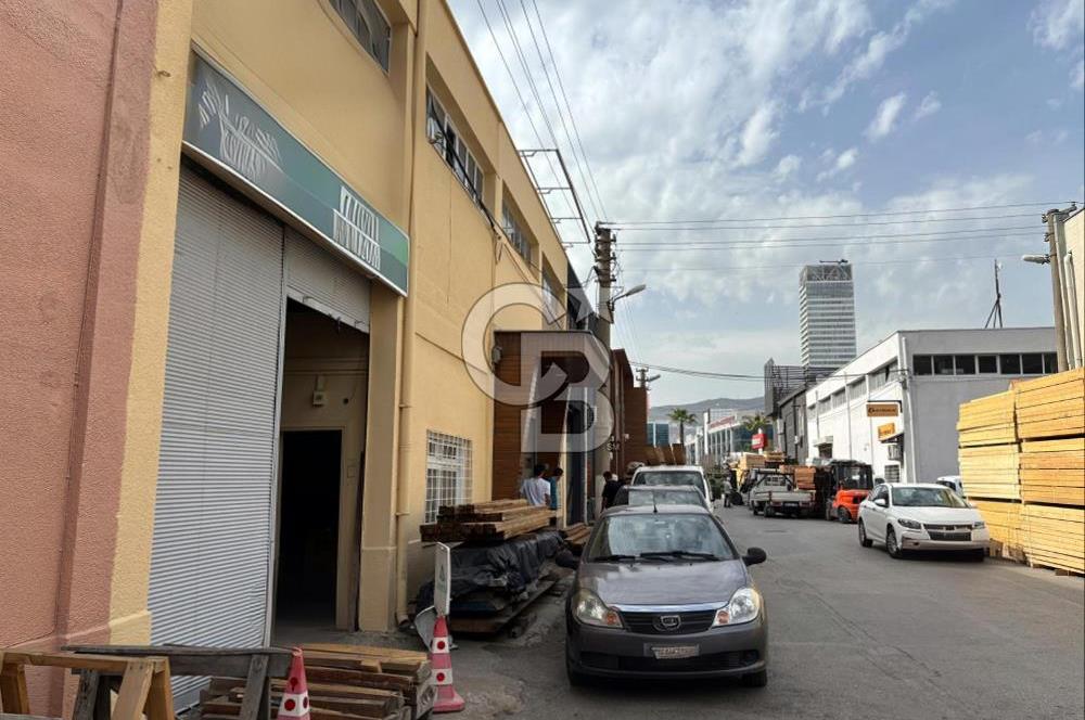 Bornova 3. Sanayi Sitesinde 185 m2 Fırsat İşyeri-Dükkan 