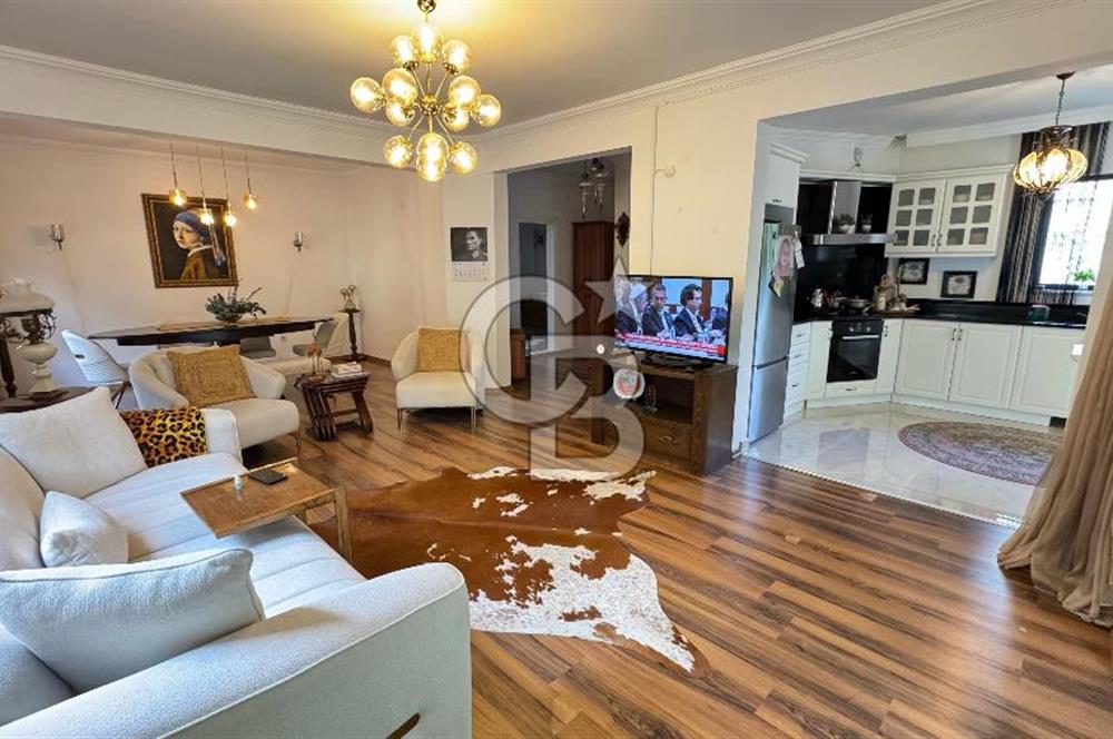 KUMCAĞIZ'DA PARKA CEPHE GENİŞ BAHÇELİ VİLLA