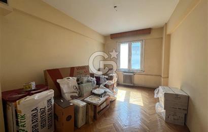 Kozyatağı Bostancı Metro Durağı  yanında Satılık 3+1 Daire