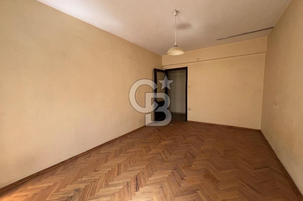 Kozyatağı Bostancı Metro Durağı  yanında Satılık 3+1 Daire