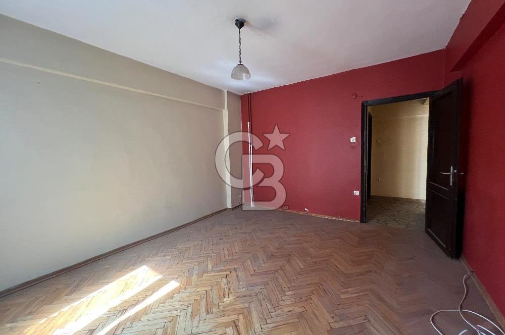 Kozyatağı Bostancı Metro Durağı  yanında Satılık 3+1 Daire