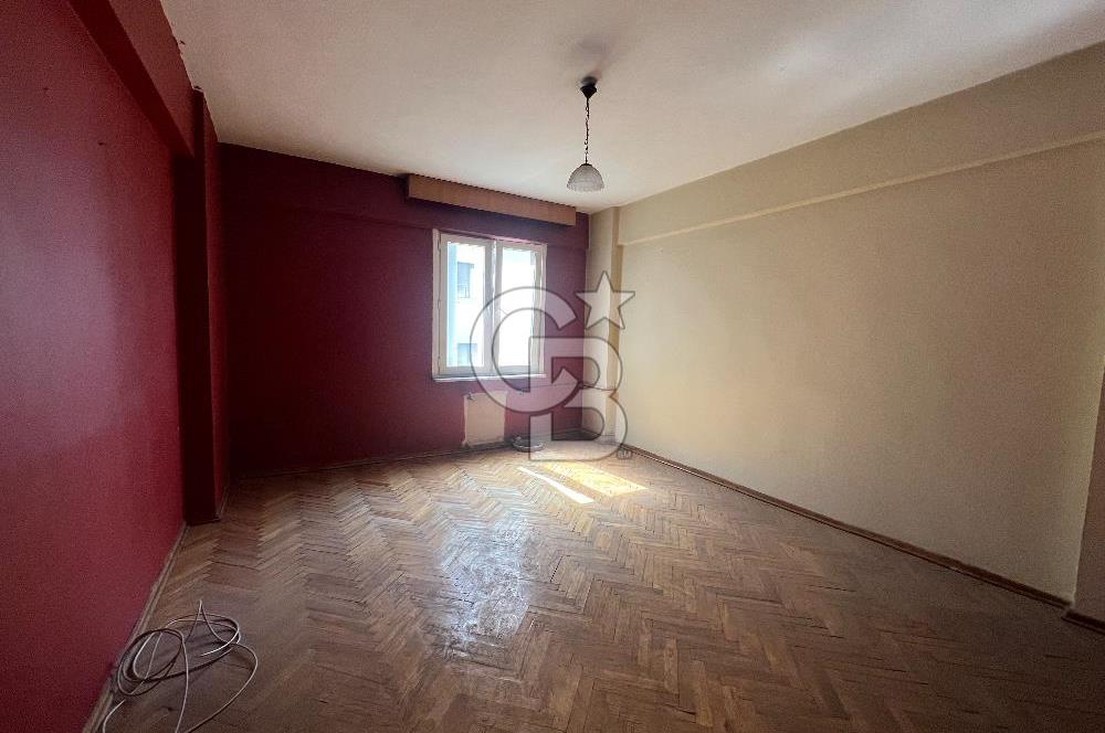 Kozyatağı Bostancı Metro Durağı  yanında Satılık 3+1 Daire