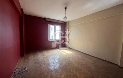 Kozyatağı Bostancı Metro Durağı  yanında Satılık 3+1 Daire