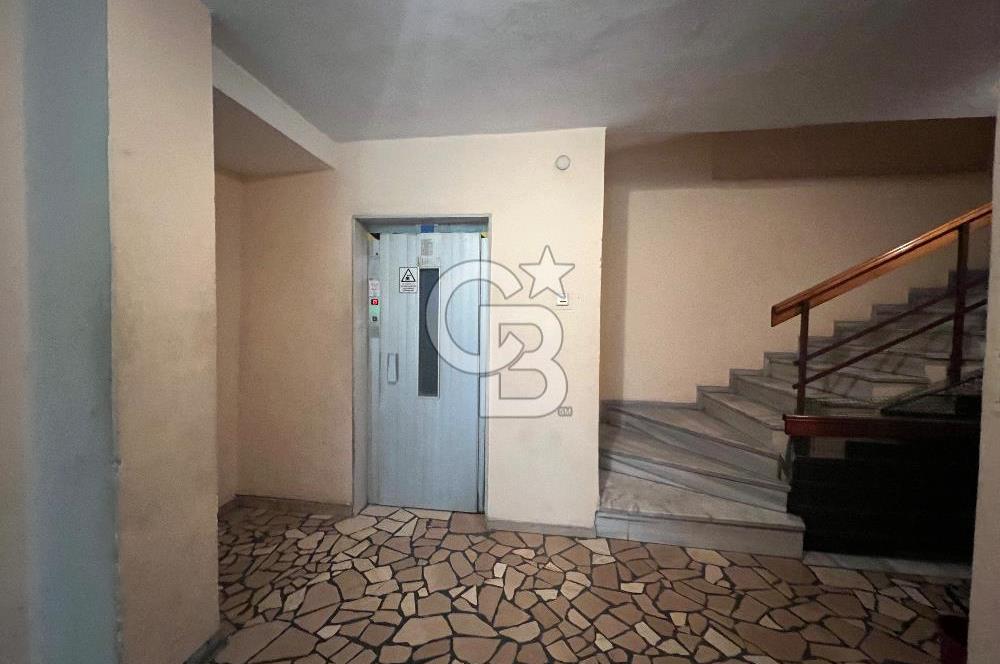Kozyatağı Bostancı Metro Durağı  yanında Satılık 3+1 Daire