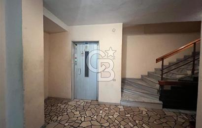Kozyatağı Bostancı Metro Durağı  yanında Satılık 3+1 Daire