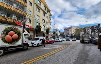 CEYHUN ATUF CAD.ÜZERİ .2.KAT ASANSÖRLÜ YAPILI 3+1 DAİRE 