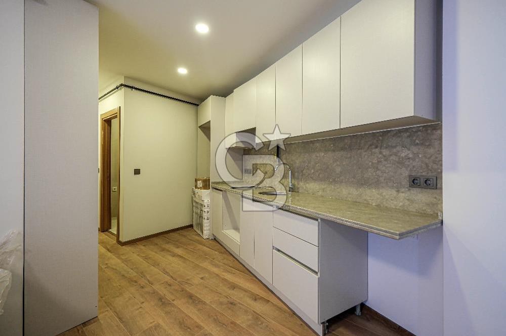 MALTEPE YALI'DA MARMARAYA KOMŞU 1+1 FULL EŞYALI SATILIK DAİRELER