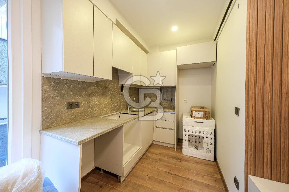 MALTEPE YALI'DA MARMARAYA KOMŞU 1+1 FULL EŞYALI SATILIK DAİRELER