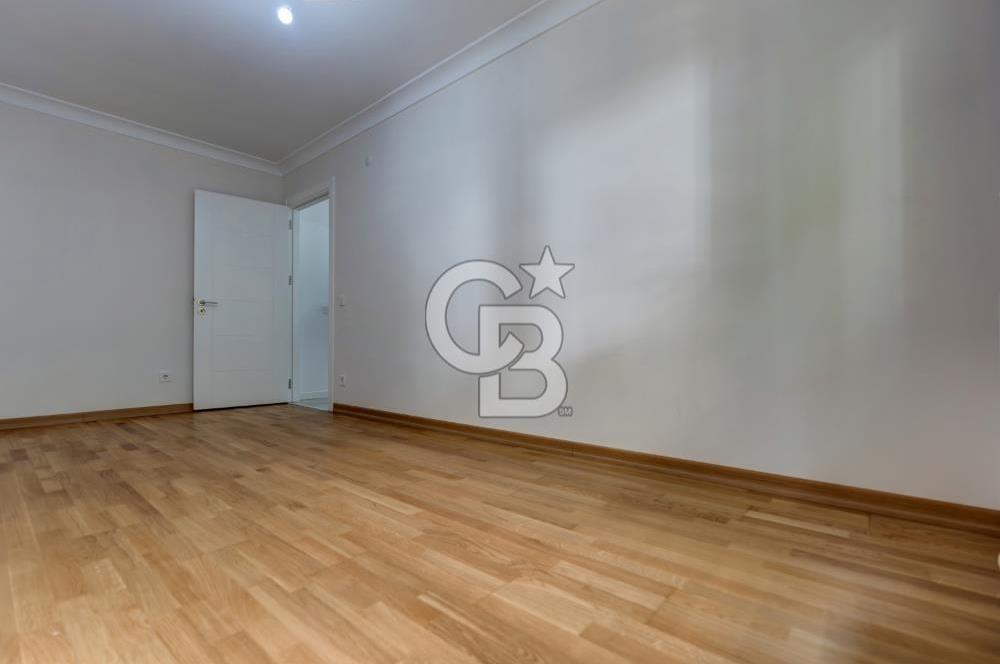 MODA SAHİLE YAKIN YENİ BİNADA SATILIK 3+1 DAİRE