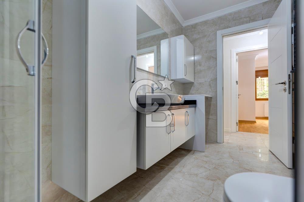 MODA SAHİLE YAKIN YENİ BİNADA SATILIK 3+1 DAİRE