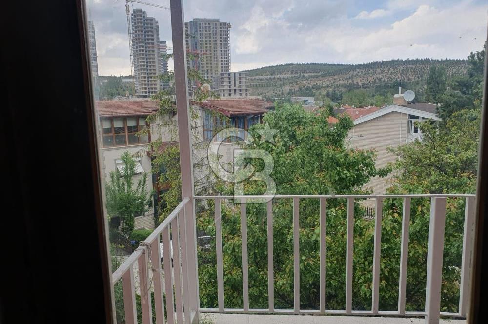 KORU MAHALLESİNDE GENİŞ BAHÇELİ 4+2 SATILIK VİLLA