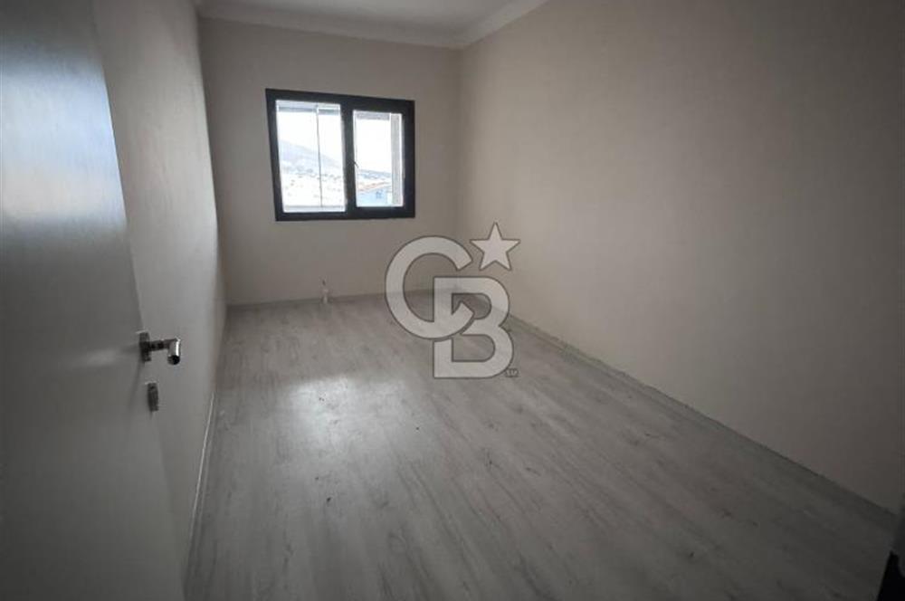 İZMİR DİKİLİ'DE cam balkon ve deniz manzaralı 3+1 dubleks daire