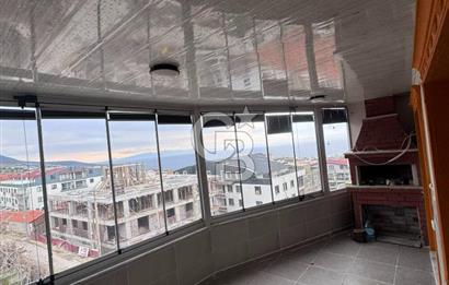 İZMİR DİKİLİ'DE cam balkon ve deniz manzaralı 3+1 dubleks daire