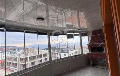 İZMİR DİKİLİ'DE cam balkon ve deniz manzaralı 3+1 dubleks daire