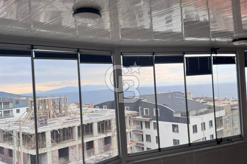 İZMİR DİKİLİ'DE cam balkon ve deniz manzaralı 3+1 dubleks daire