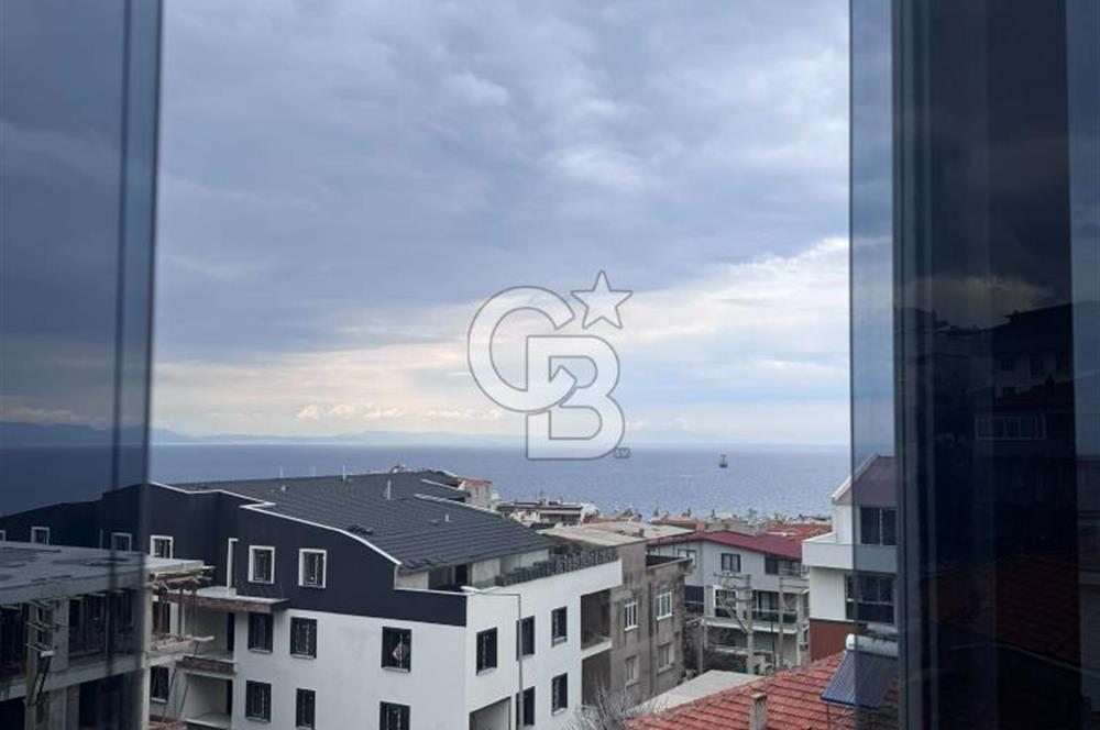 İZMİR DİKİLİ'DE cam balkon ve deniz manzaralı 3+1 dubleks daire