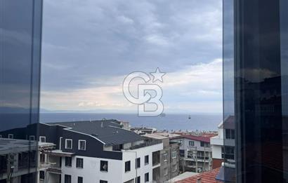 İZMİR DİKİLİ'DE cam balkon ve deniz manzaralı 3+1 dubleks daire