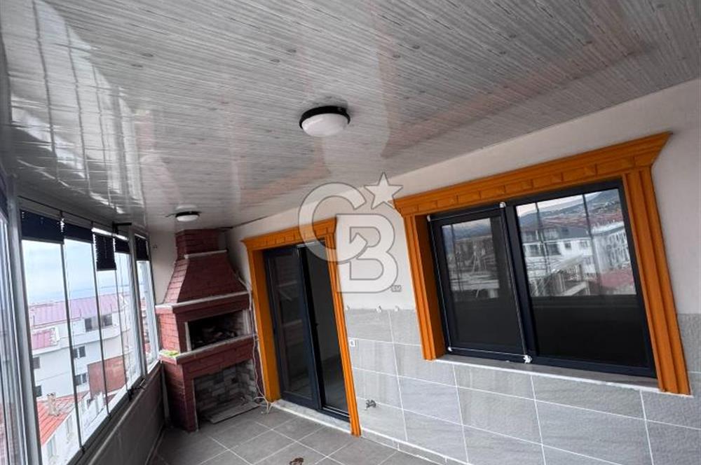 İZMİR DİKİLİ'DE cam balkon ve deniz manzaralı 3+1 dubleks daire