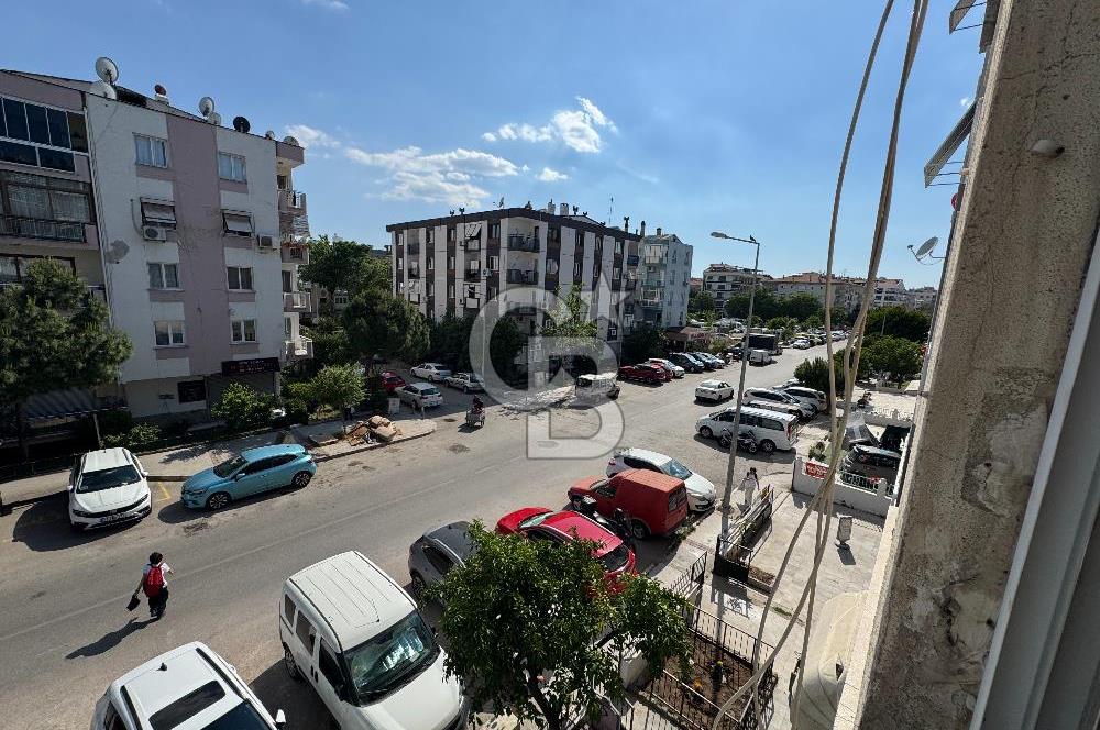 Karşıyaka - Orhan Şaik Gökyay Cad. Üzeri | Geniş 3+1 | Açık Otoparklı | Çift Cephe