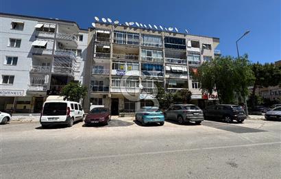 Karşıyaka - Orhan Şaik Gökyay Cad. Üzeri | Geniş 3+1 | Açık Otoparklı | Çift Cephe