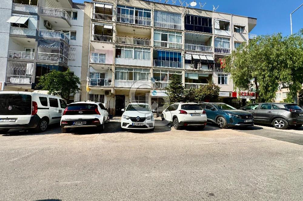 Karşıyaka - Orhan Şaik Gökyay Cad. Üzeri | Geniş 3+1 | Açık Otoparklı | Çift Cephe