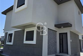 ÇANDARLI'DA JALE HANIM KONAKLARIN'DA SÜPER LÜKS 3+1 VİLLA
