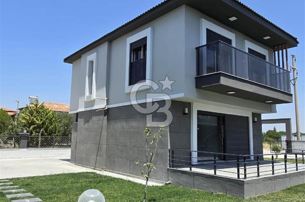 ÇANDARLI'DA JALE HANIM KONAKLARIN'DA SÜPER LÜKS 3+1 VİLLA